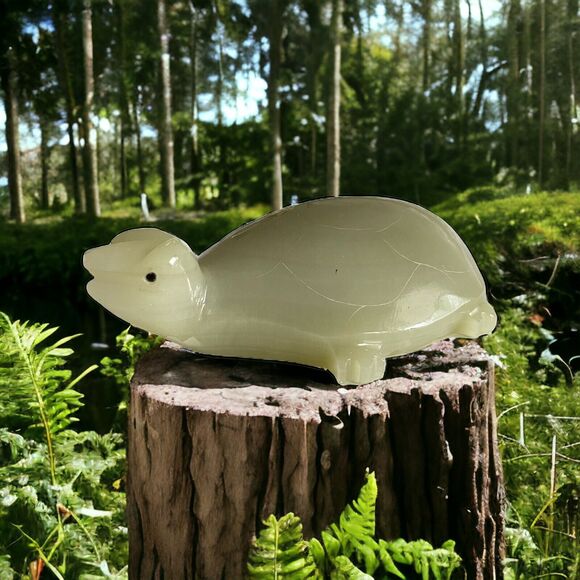 Green Stone Carved Sea Turtle - Picture 1 of 8